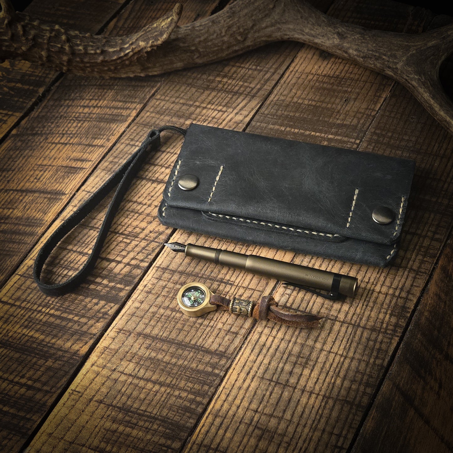 Wristlet (Antique Black)